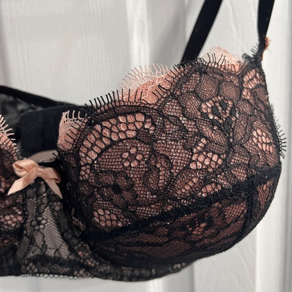 b.tempt'd bra 953261 38D pink with black lace over underwire - Picture 2 of 6